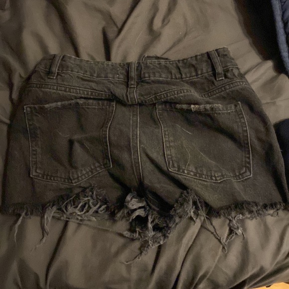 Garage Ripped Jean Shorts - Picture 2 of 2